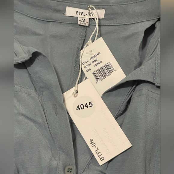 Nwt btfl-life sage button down belted flowy long sleeve jumpsuit size medium - Picture 4 of 4